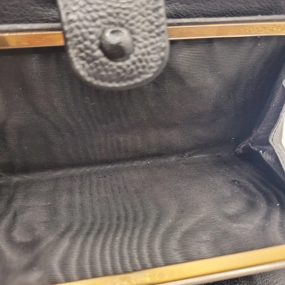Chanel Caviar Circa 1997 CC Logo Wallet